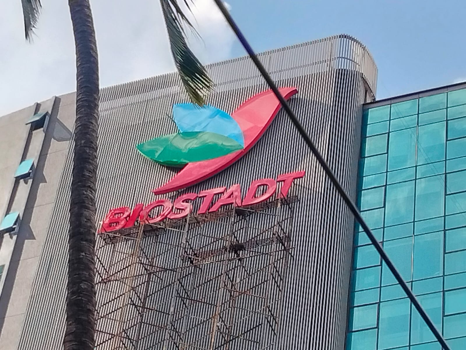 Fabrication example 1